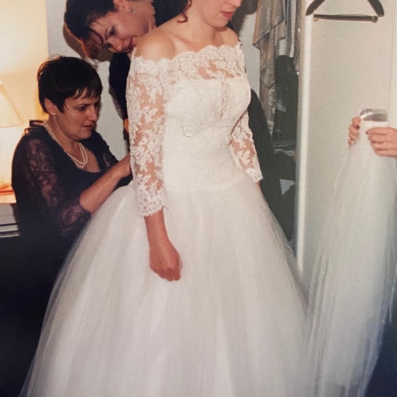 1999 Amsale Couture NYC Wedding Dress SIZE 14 - Picture 3 of 7